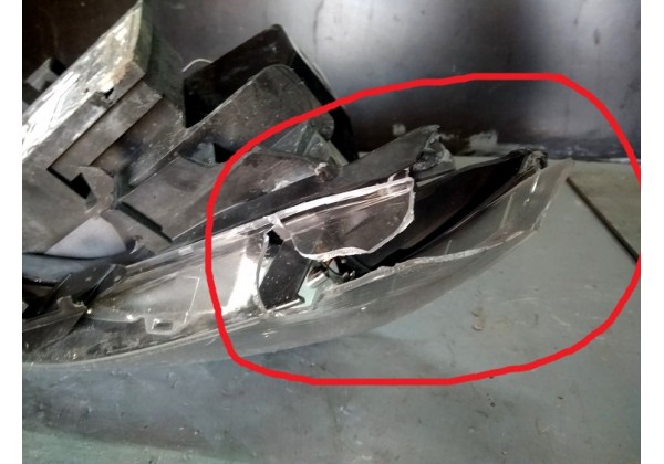 Фара передня права, ксенон, лінза Renault Megane II, 02-06, 8200073226 H, 89307040